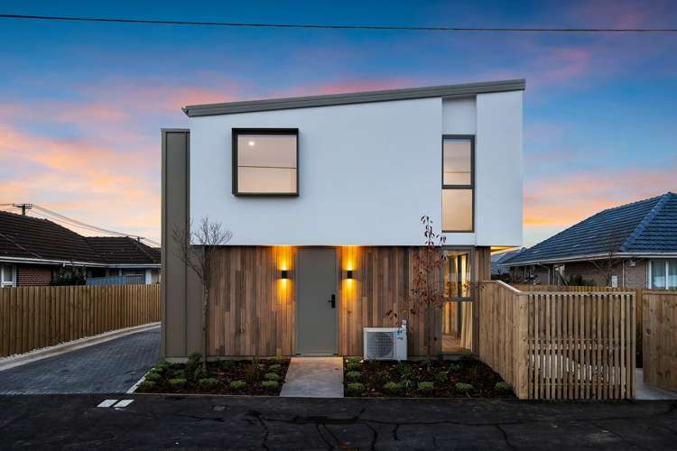 1-4/39 Antigua Street Addington_1