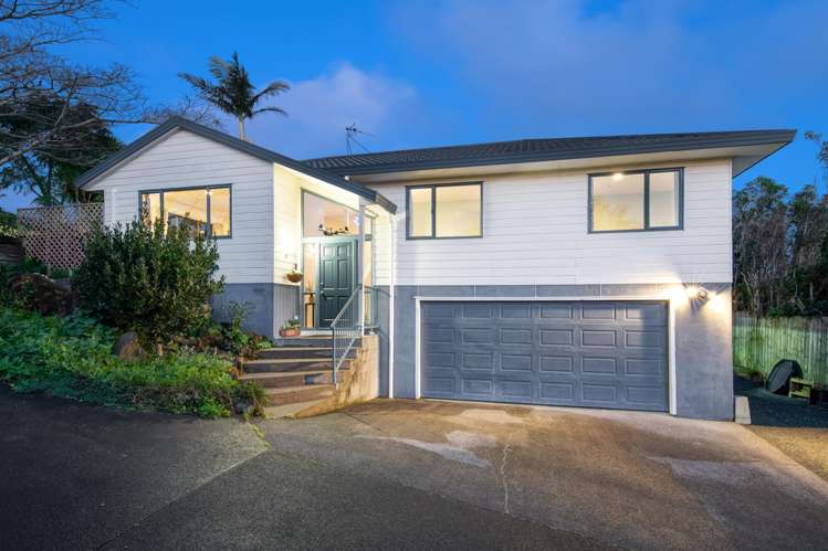 23 Jelas Road Red Beach_26