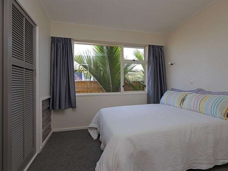 2 Holyrood Street Taradale_7