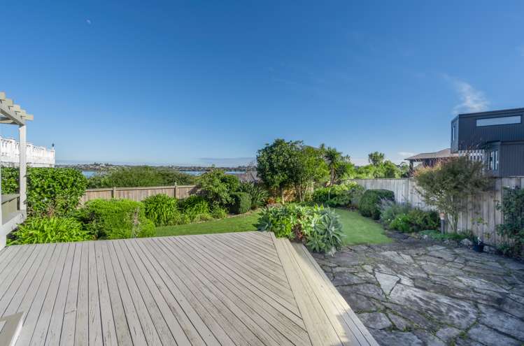 2/28 Devon Road Bucklands Beach_26