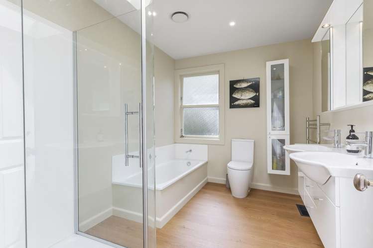 68 Friend Street Karori_19