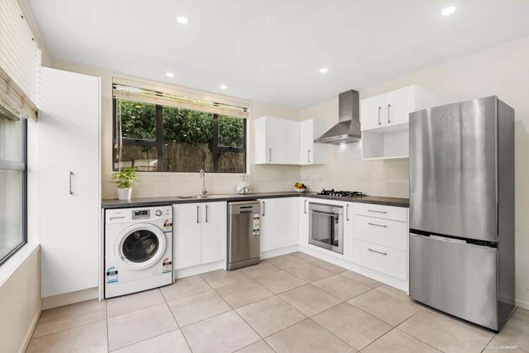 9 Neil Avenue Te Atatu Peninsula_23