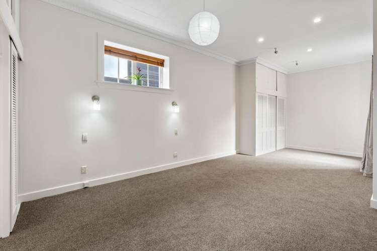 32 City Road Roslyn_14