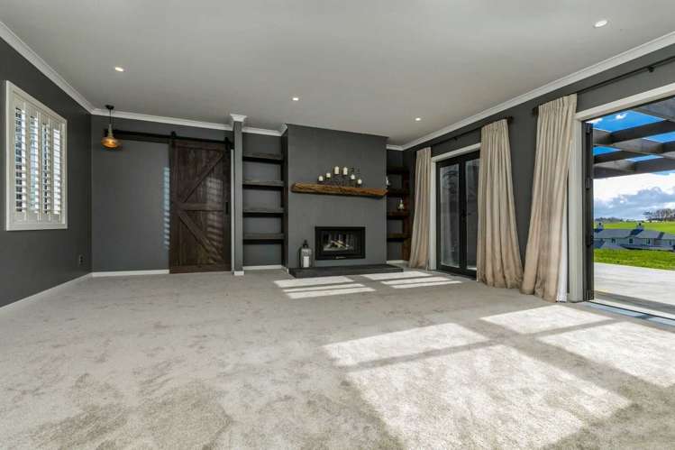 20 Myra Evelyn Grove Dairy Flat_10