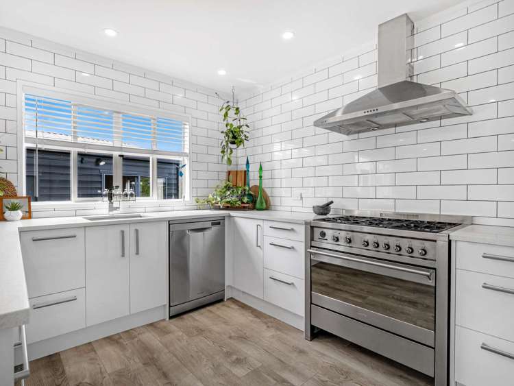 2/1 Woodside Road Massey_15