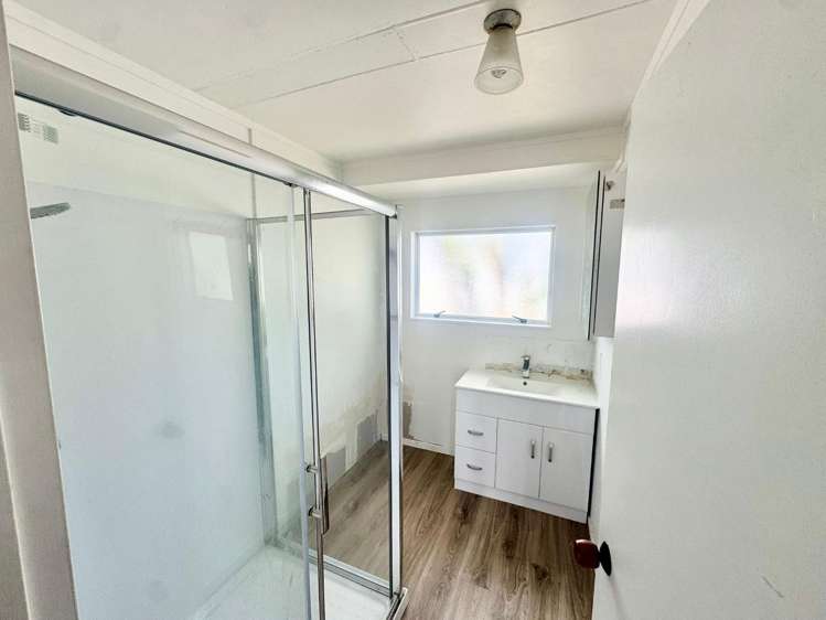 2/103 Hutchinson Avenue New Lynn_7