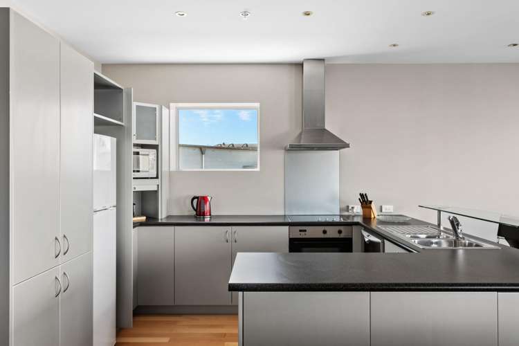 3/90 Customhouse Street Gisborne_1