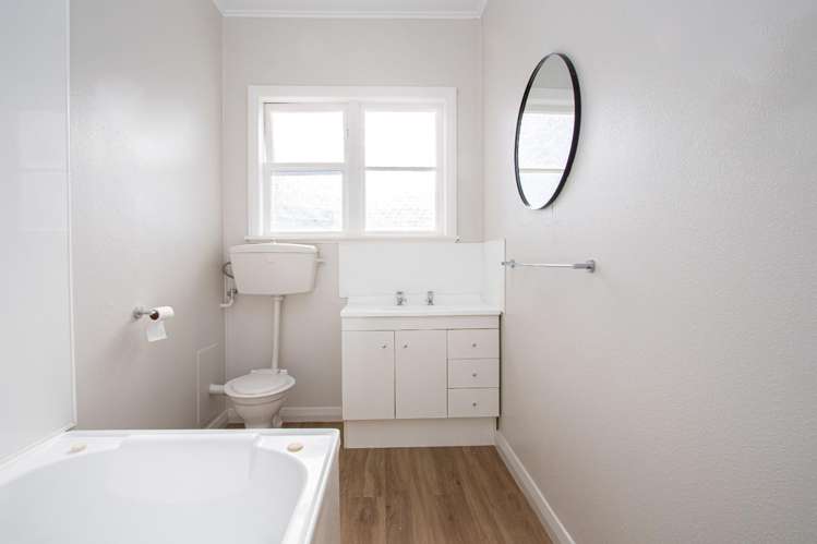 76 Williams Street 11373_10