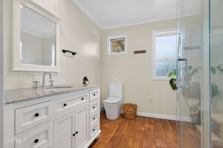 20 View Street Maungaturoto_19