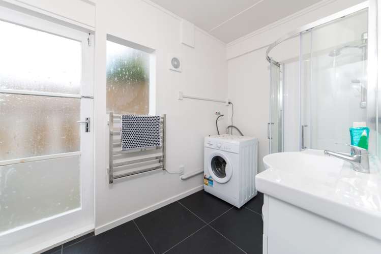 1/33 Te Atatu Road Te Atatu South_16