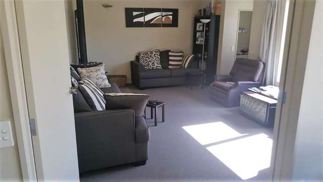 27 Ferry Lane 10126_4