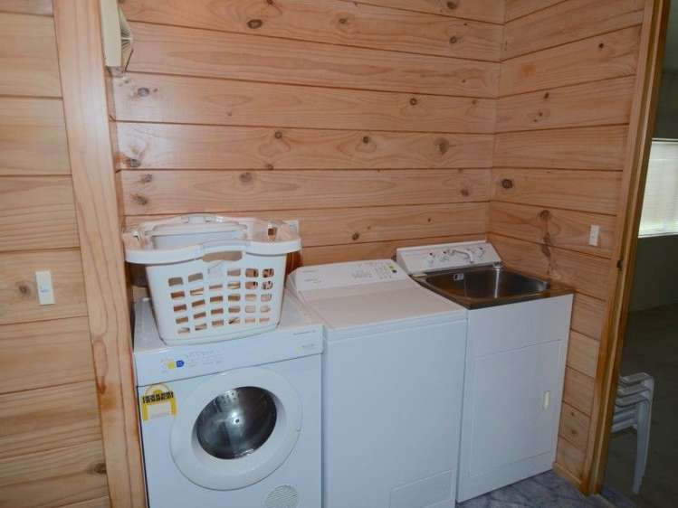 8 Ajax Head Pauanui_13