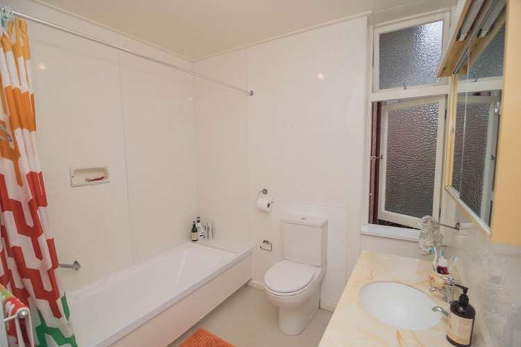 142 Le Cren Street Seaview_19