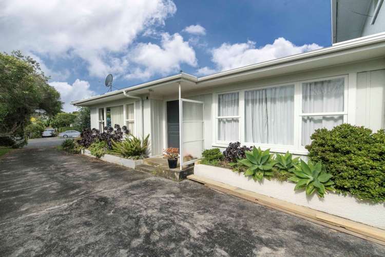 39 Northumberland Avenue Belmont_13