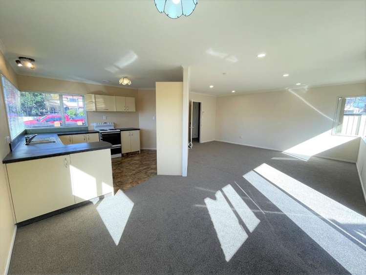 332a Devon Street West 10844_1