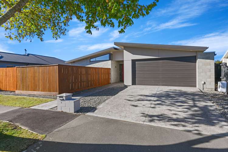 8 Tatahi Street Parklands_20