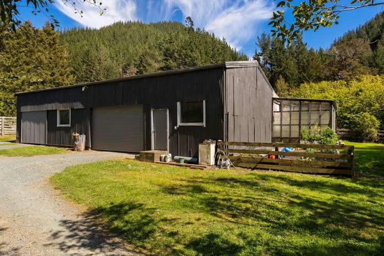 312 Lud Valley Road Hira_29