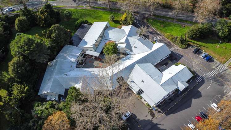 Courtyard Complex, Tennent Drive_0