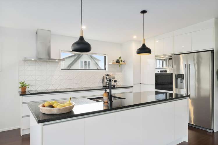 239 Metcalfe Road Ranui_2