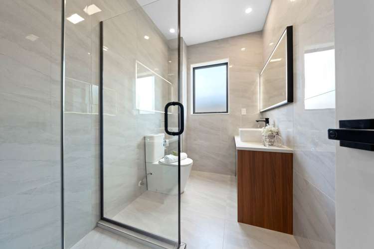 23 Ridgehill Rise Flat Bush_37