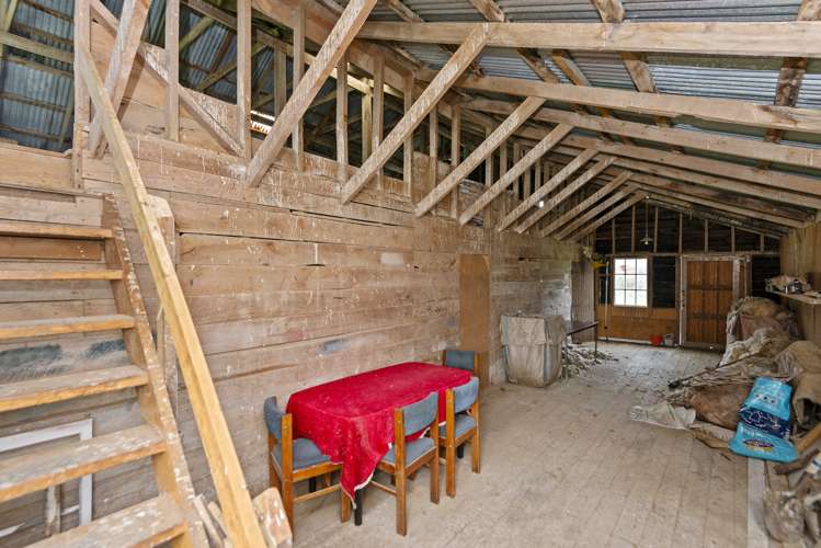 980 Oxford Road Fernside_21