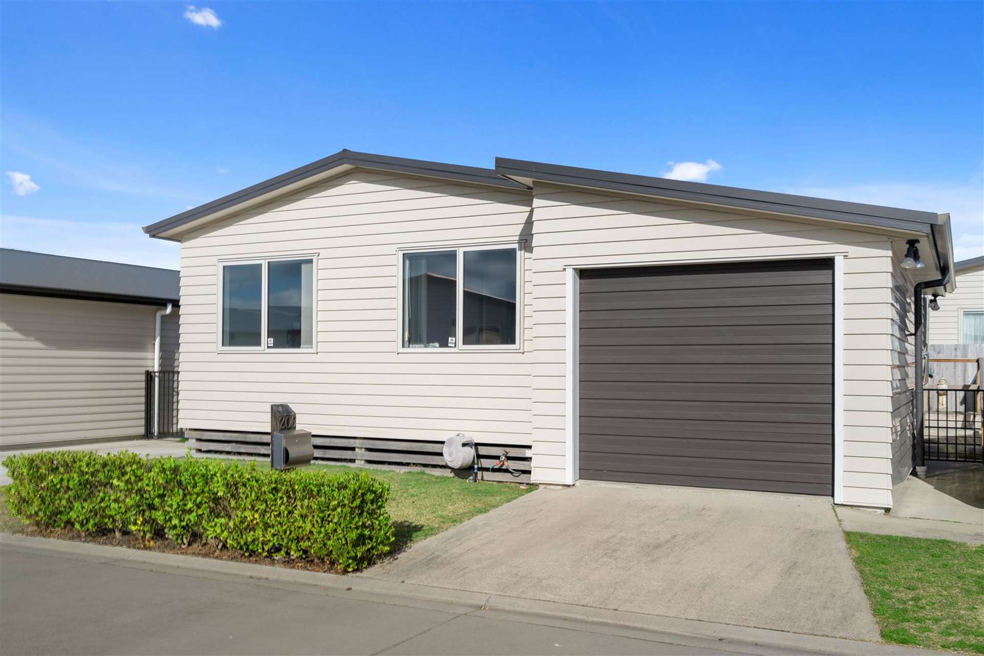 206/11 Kamahi Crescent (Golden Sands Lifestyle Village) Papamoa_0