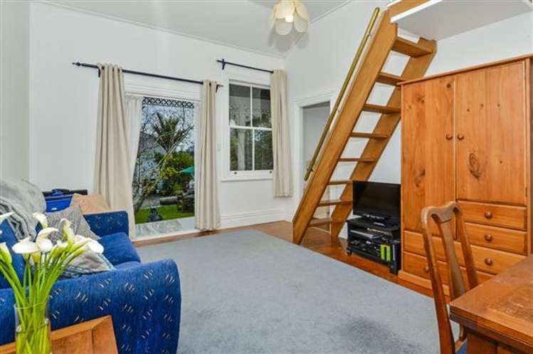 12 Russell Street Stanley Point_15