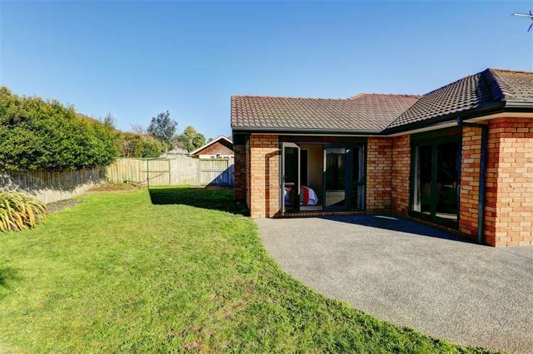 12 Stratford Place Huntington_16