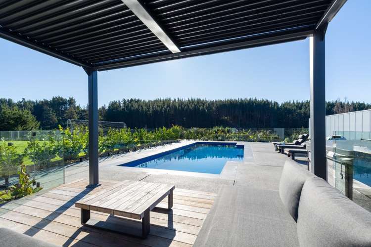 153 Stringer Road Redwood Valley_23