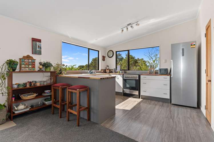 127 Mountain View Road_4