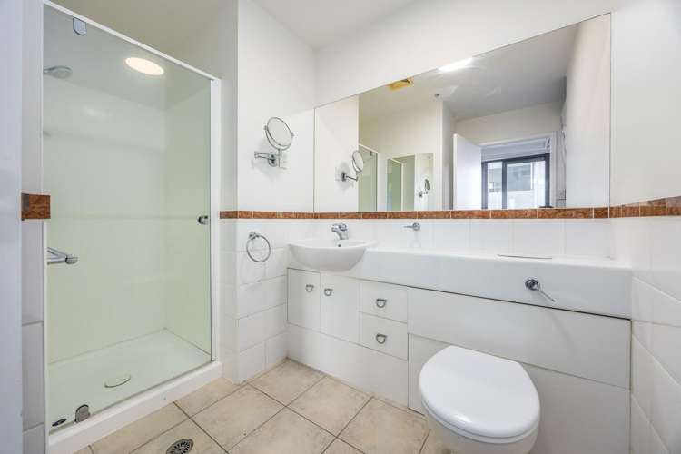 11E/14 Waterloo Quadrant Auckland Central_12