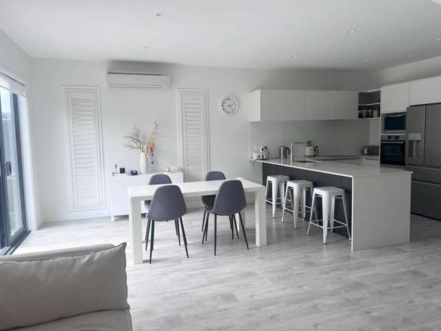 4 Joshua Carder Drive Hobsonville_1