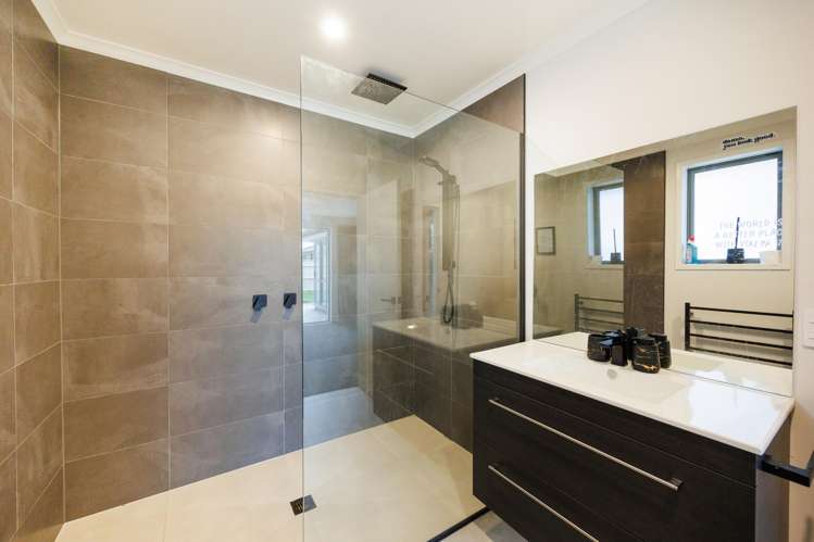 16a Rayner Lane Marton_22