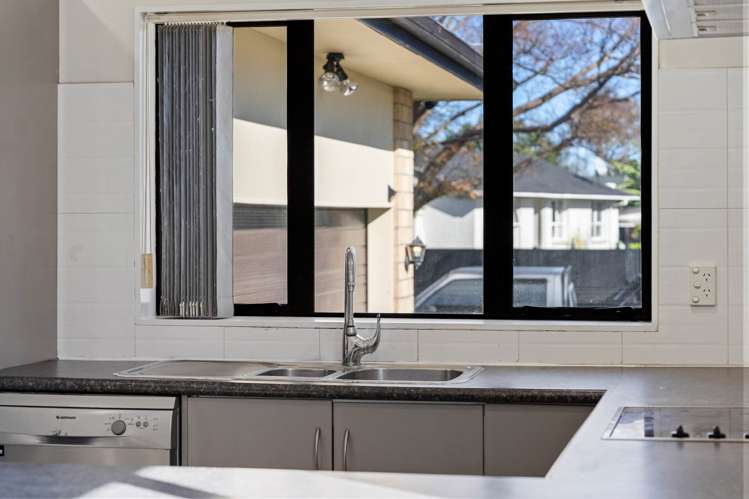 196 Robertson Road Mangere East_18