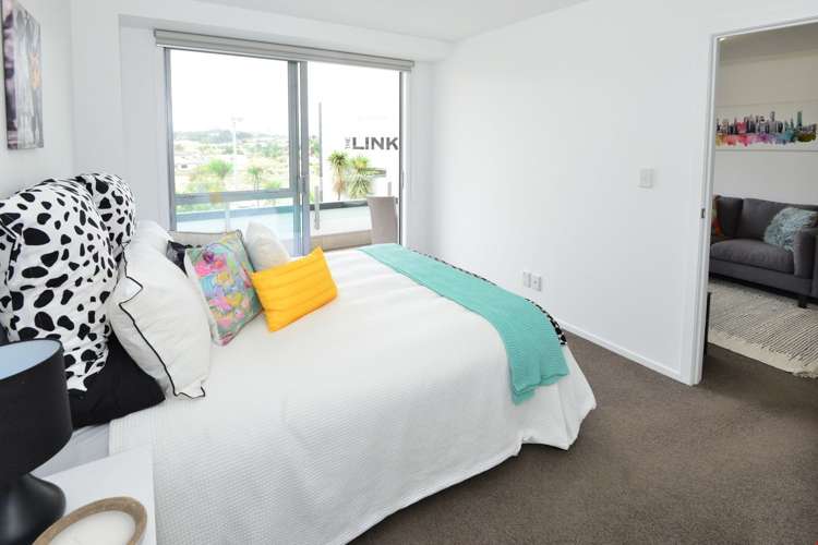 122/17 Link Crescent Stanmore Bay_5