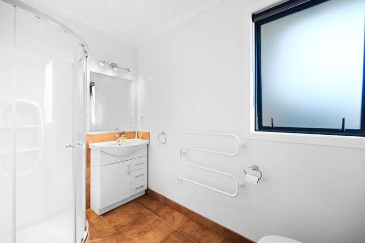 3 Sarah Court Rototuna North_10