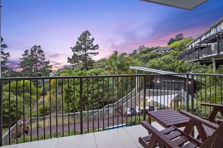 A103/525 East Coast Road Browns Bay_14