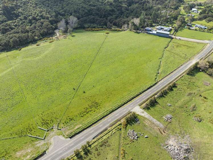 Lot Lot 1 and 4/5676 Masterton Castlepoint Road Castlepoint_7