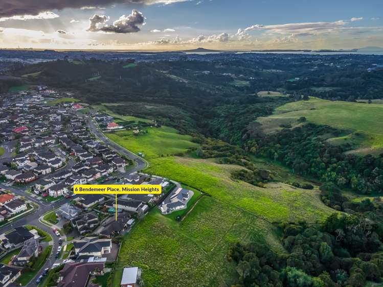 6 Bendemeer Place Flat Bush_30