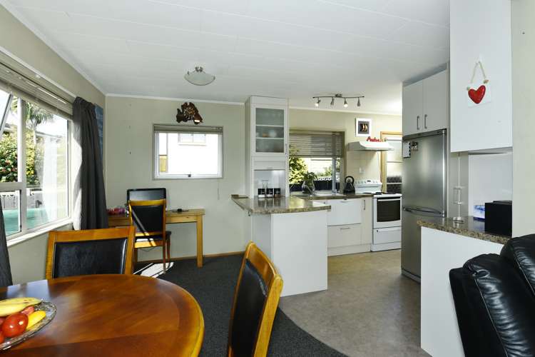 5 Jellicoe Avenue Stoke_8