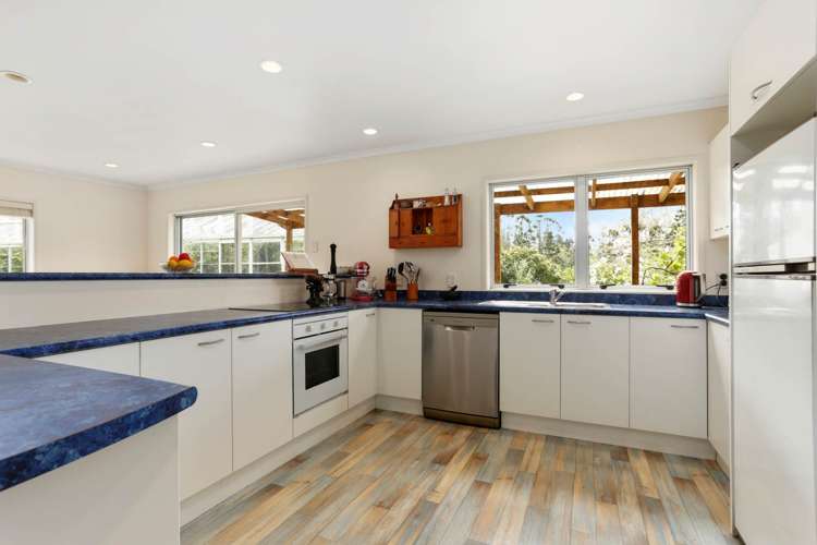 203 Riverhead Road Kumeu_13