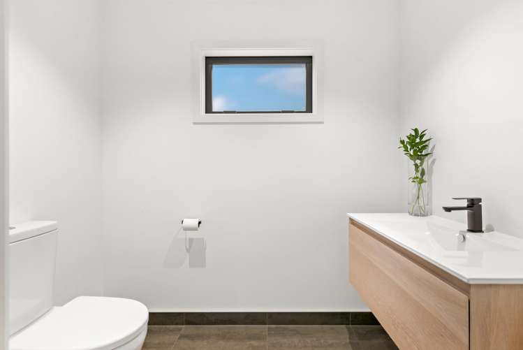 31 Dart Place Fernhill/Sunshine Bay_34