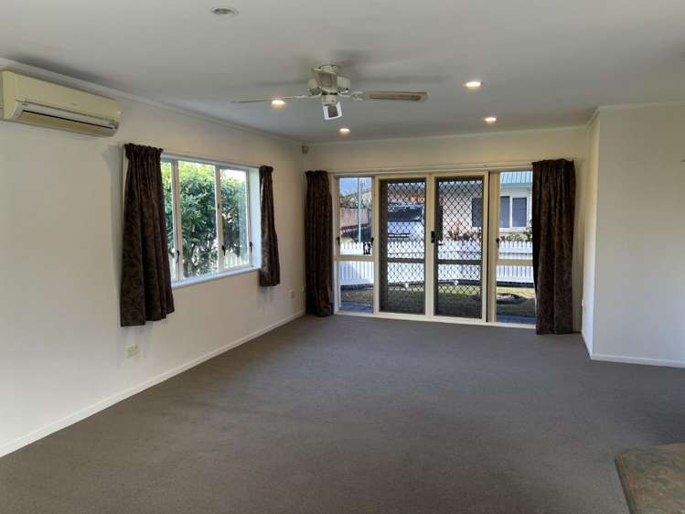 1/113 Cobham Drive 1074_5