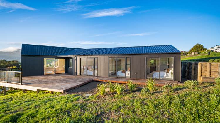 1 Euan Sarginson Place Diamond Harbour_4