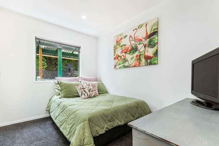92 Scenic Drive Titirangi_10