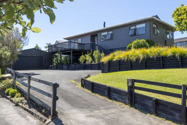 91 Solar Road Glen Eden_14