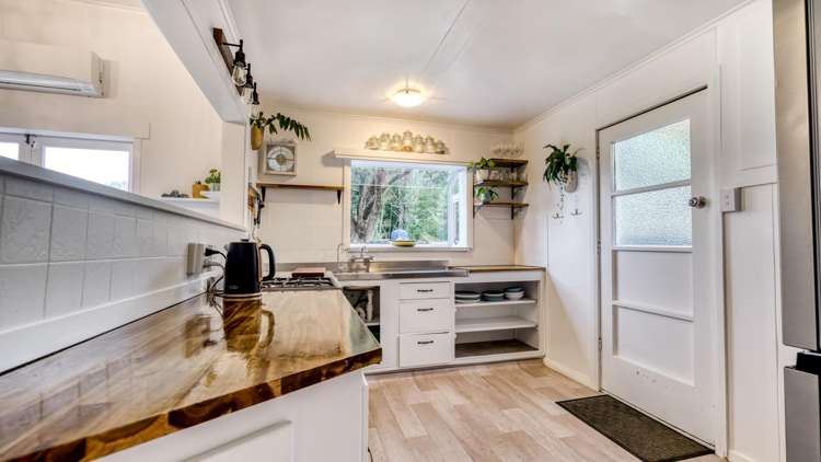 412 Larmer Road_3