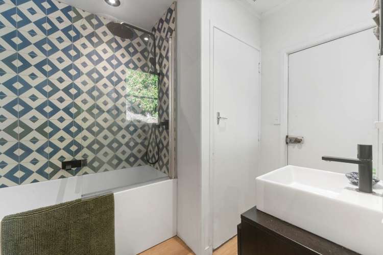 11 Te Papa Road Kawakawa Bay_12