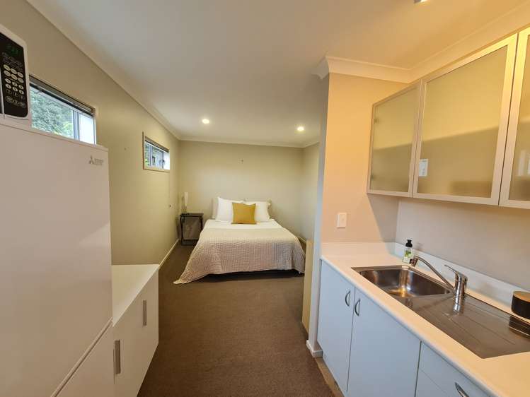 4 Acheron Road Paremata_13