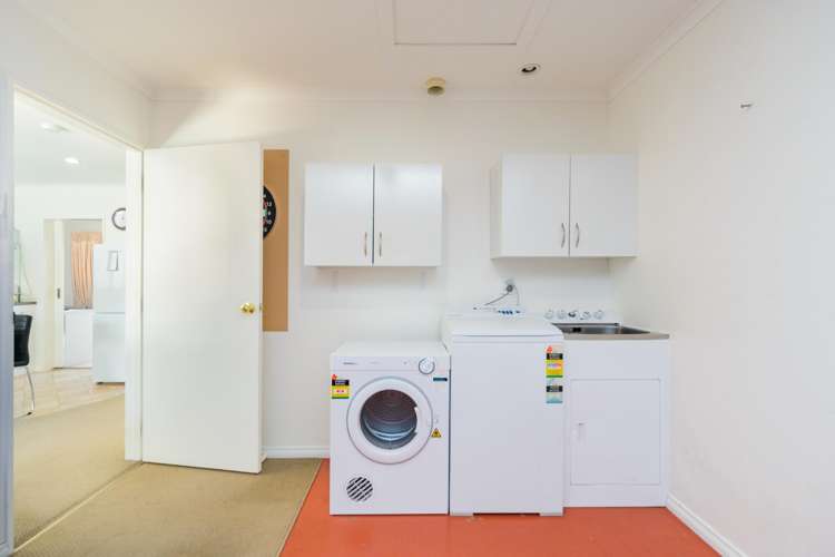 8 Foxtail Fern Kelvin Grove_16